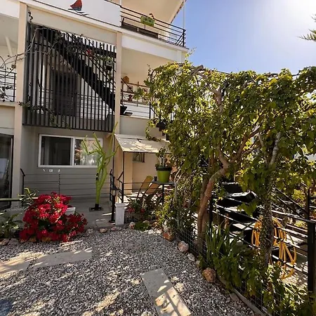 Bodrum Apartment *